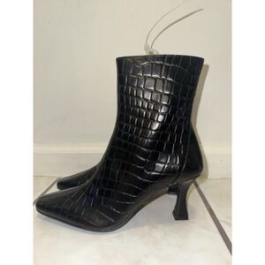 NWOB‎ Gianni Bini Ankle Boots Croc-embossed Leather Boots Size 6.5